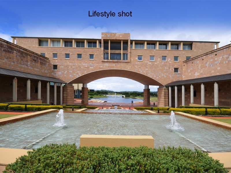 90/98 University Dr, Varsity Lakes QLD 4227