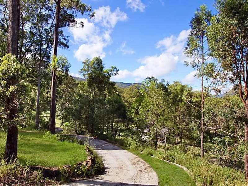 15 Cherry Tree Court, Canungra QLD 4275