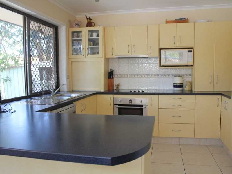 2 Orr Place, Burleigh Waters QLD 4220