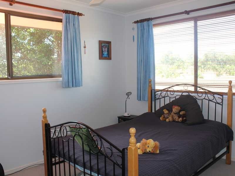 2 Orr Place, Burleigh Waters QLD 4220