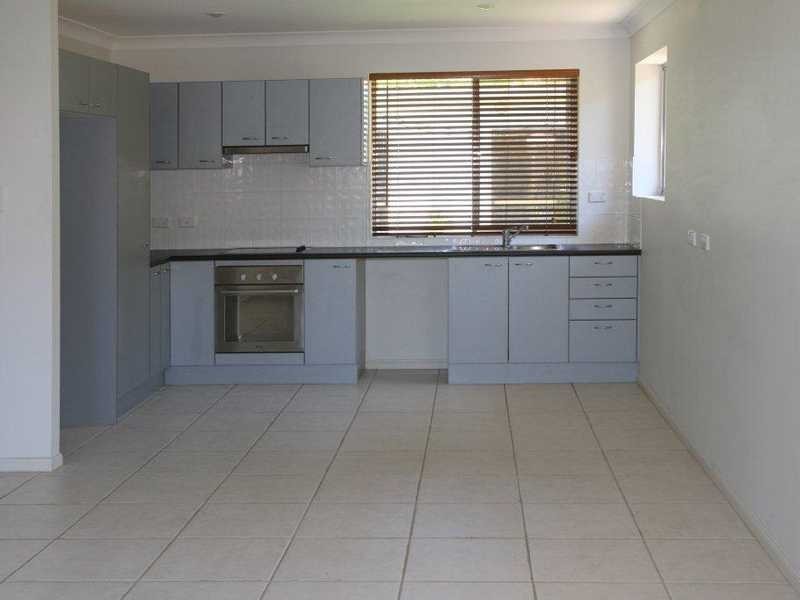35 Mallawa Drive, Palm Beach QLD 4221