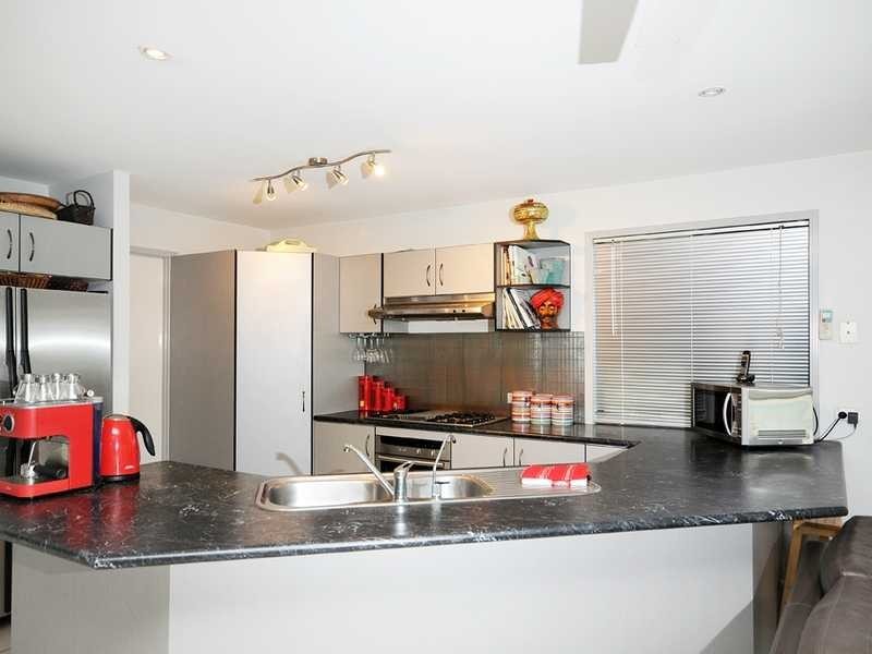 18 Glauca Street, Burleigh Heads QLD 4220