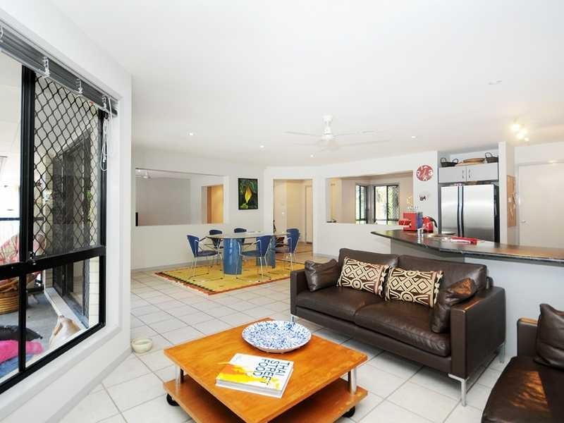 18 Glauca Street, Burleigh Heads QLD 4220