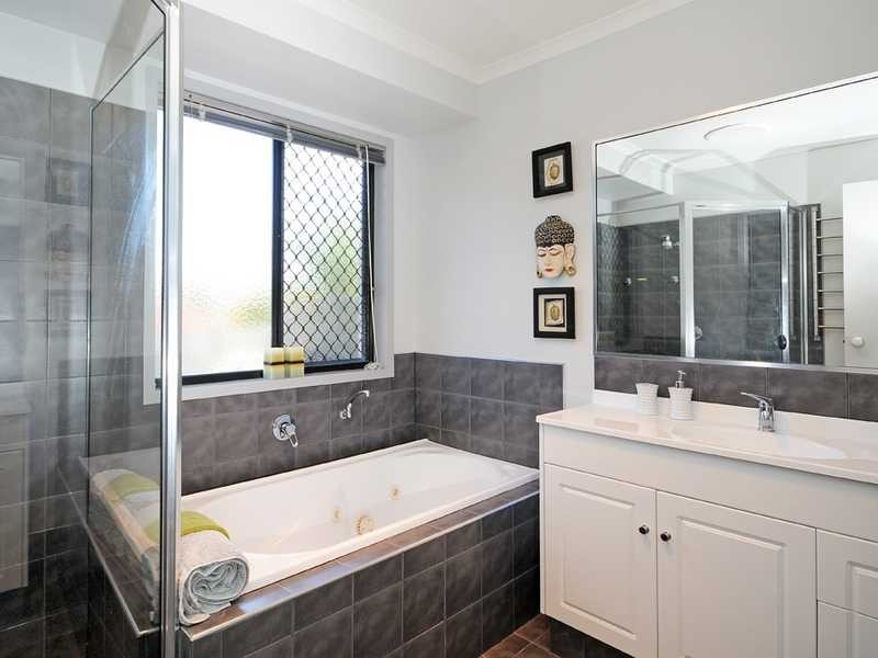 18 Glauca Street, Burleigh Heads QLD 4220