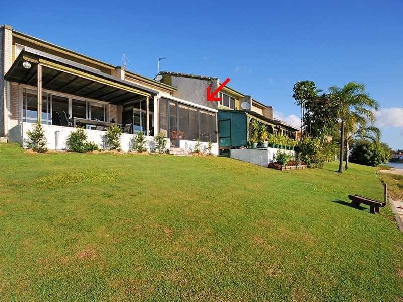 4/6 Aquila Crt, Mermaid Waters QLD 4218