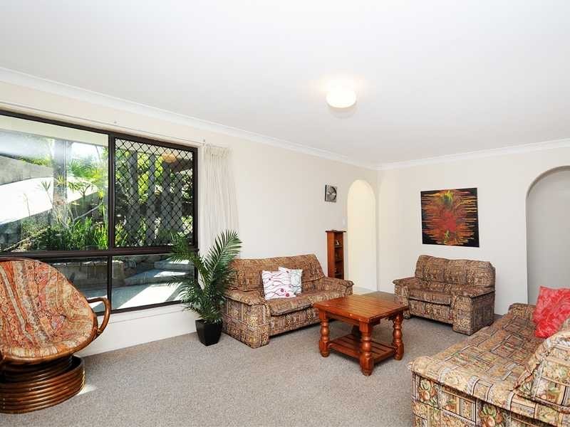 22 Cambridge Court, Carrara QLD 4211