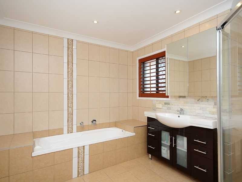 6 Menton Avenue, Varsity Lakes QLD 4227