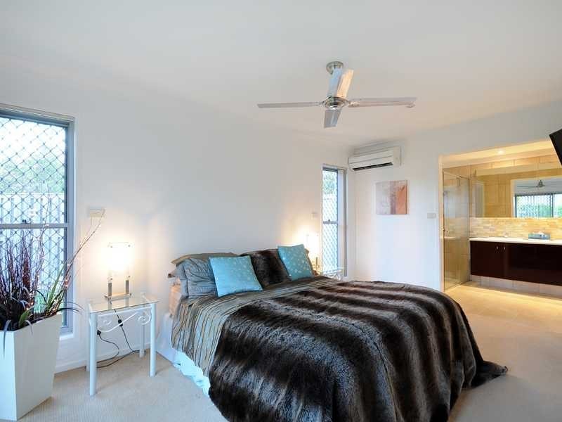 6 Menton Avenue, Varsity Lakes QLD 4227