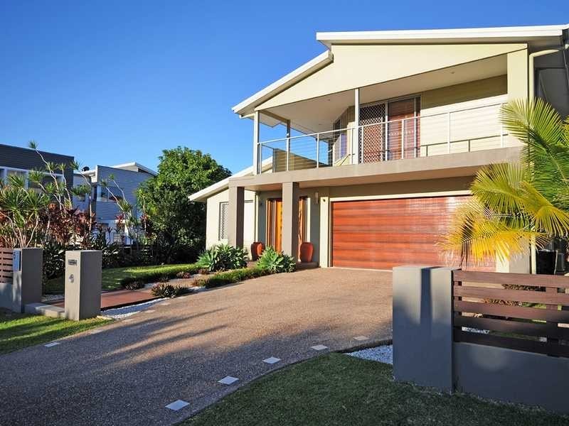 6 Menton Avenue, Varsity Lakes QLD 4227