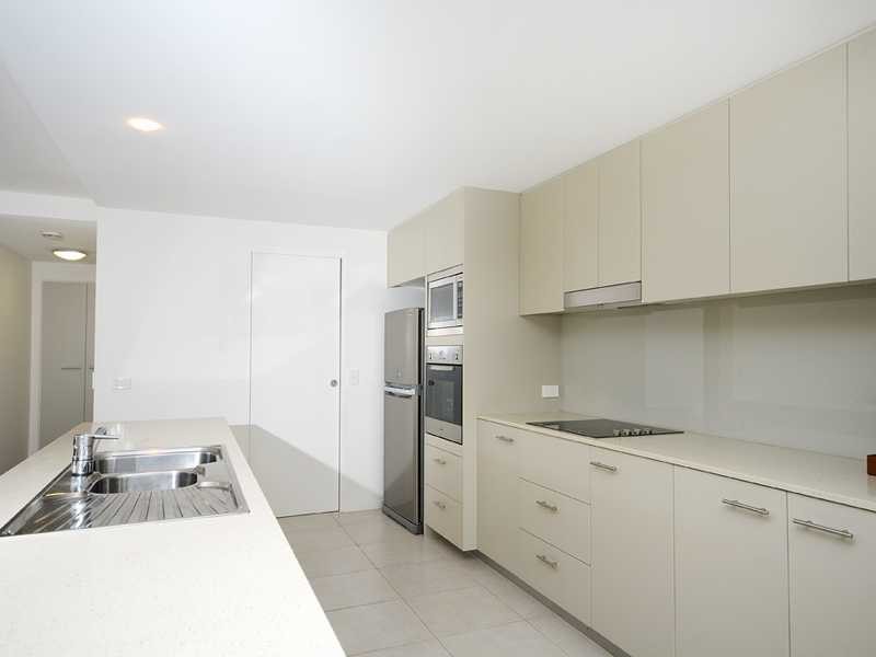 2210/2 Activa Way, Hope Island QLD 4212