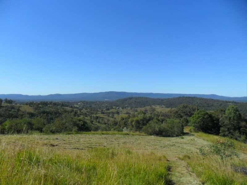 4 Trewin Road, Mundoolun QLD 4285