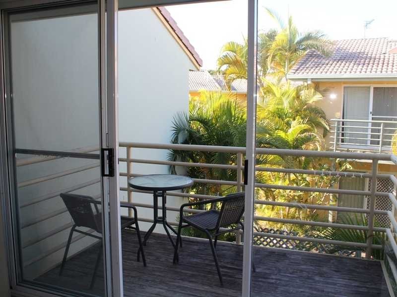 96/215 Cottesloe Dr, Mermaid Waters QLD 4218