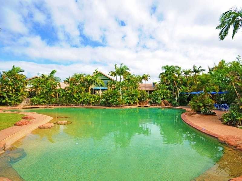 96/215 Cottesloe Dr, Mermaid Waters QLD 4218