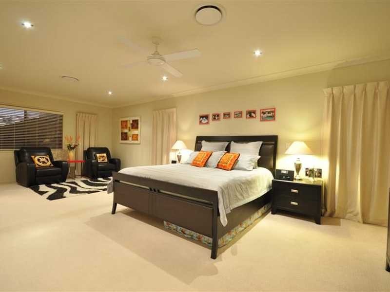 6 Giardino Lane, Varsity Lakes QLD 4227