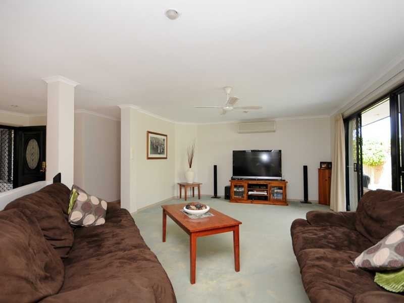 10 Fulmar Place, Burleigh Waters QLD 4220