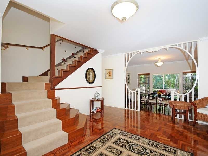 6 Yatama Place, Currumbin Waters QLD 4223