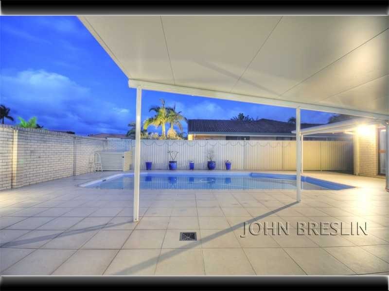 5 Oakland Court, Burleigh Waters QLD 4220