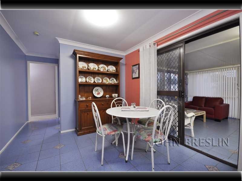 5 Oakland Court, Burleigh Waters QLD 4220