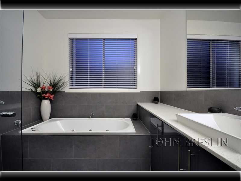 3 Boambee Crt, Reedy Creek QLD 4227