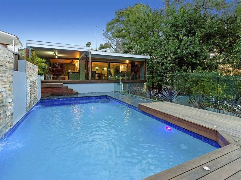 35 Illawarra Cres, Tugun QLD 4224