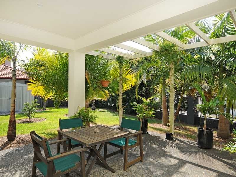 5 Menton Avenue, Varsity Lakes QLD 4227