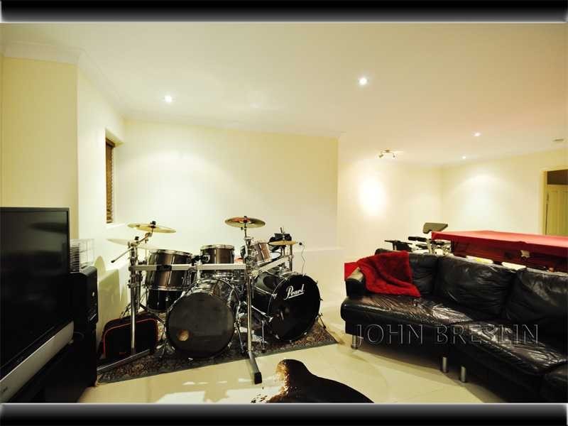 38 Callicarpa St, Reedy Creek QLD 4227