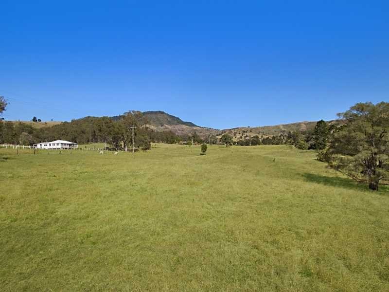 85 Lawn Hill Road, Chinghee Creek QLD 4285