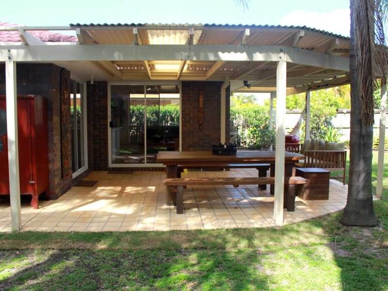 82 Cumberland Drive, Varsity Lakes QLD 4227