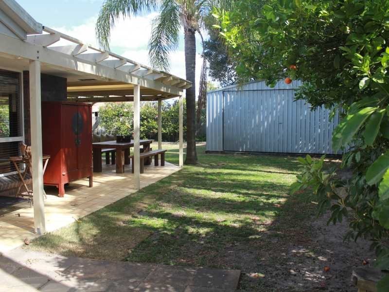 82 Cumberland Drive, Varsity Lakes QLD 4227