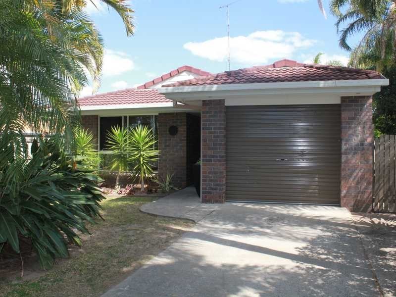 82 Cumberland Drive, Varsity Lakes QLD 4227