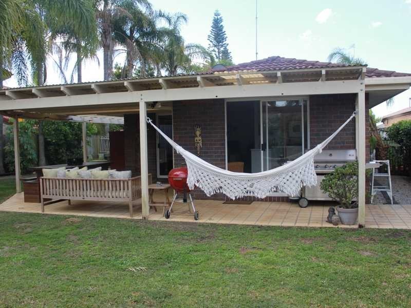 82 Cumberland Drive, Varsity Lakes QLD 4227