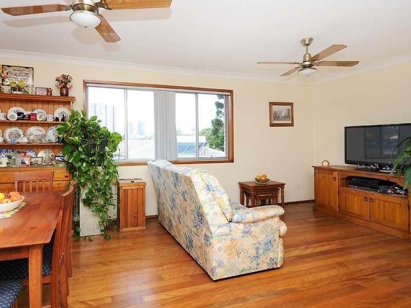 2/58 Leyte Avenue, Palm Beach QLD 4221