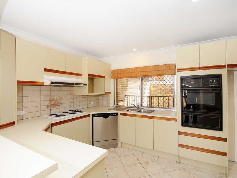 221 Mallawa Drive, Palm Beach QLD 4221