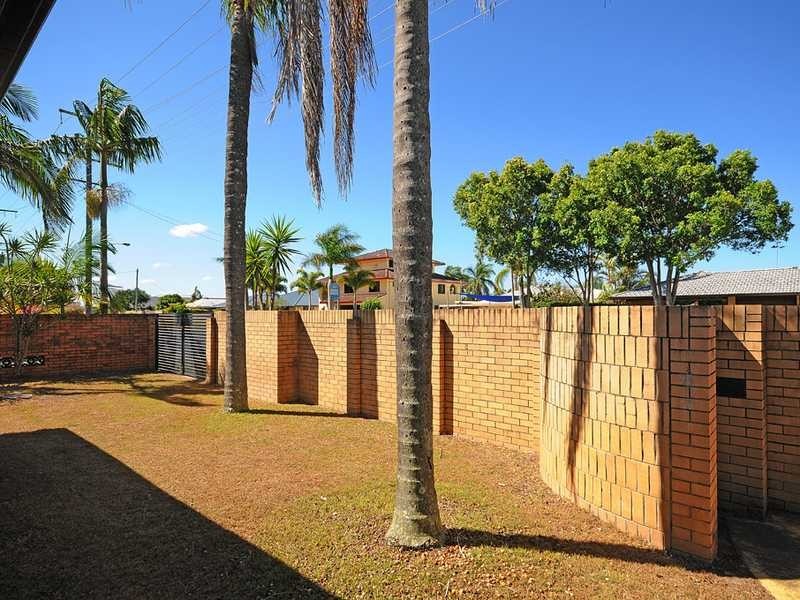 221 Mallawa Drive, Palm Beach QLD 4221