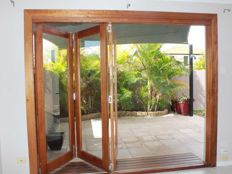 1/15 Banksia Broadway, Burleigh Heads QLD 4220