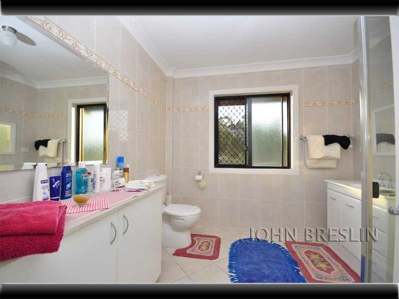 297 San Fernando Drive, Worongary QLD 4213