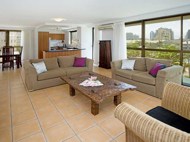 10/3532 Main Beach Parade, Main Beach QLD 4217
