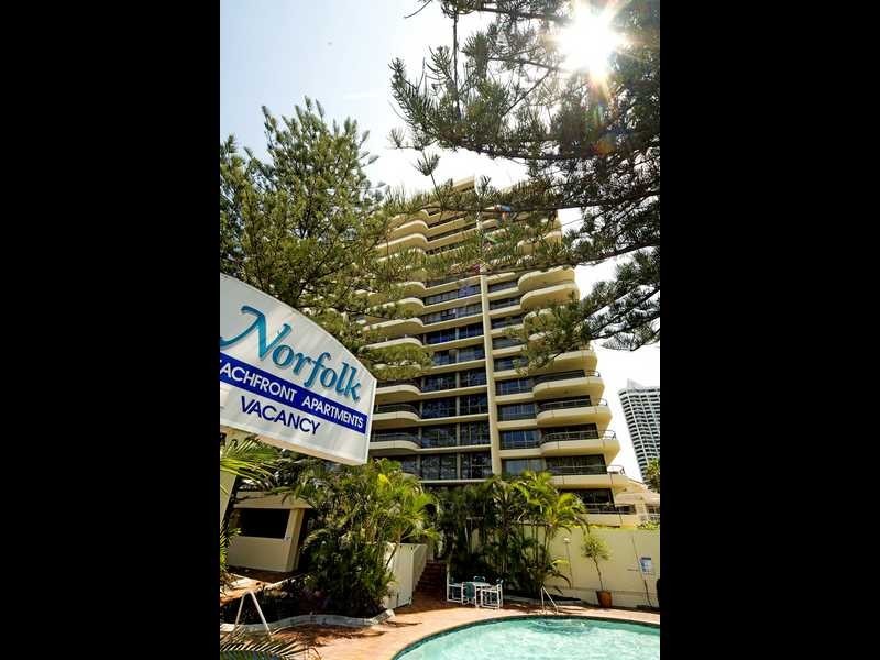 10/3532 Main Beach Parade, Main Beach QLD 4217