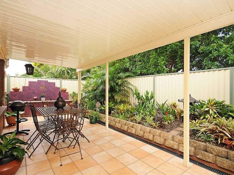 8 Woodstone Court, Varsity Lakes QLD 4227