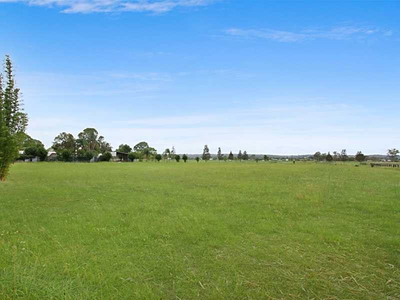 11 Ilbogan Road, Beaudesert QLD 4285