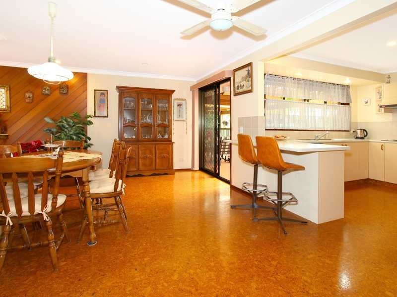 35 Lakeridge Drive, Varsity Lakes QLD 4227