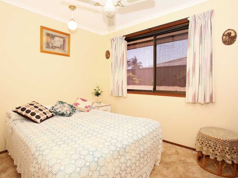 35 Lakeridge Drive, Varsity Lakes QLD 4227