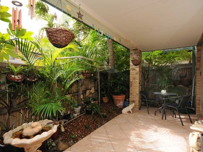63/220 Christine Avenue, Burleigh Waters QLD 4220