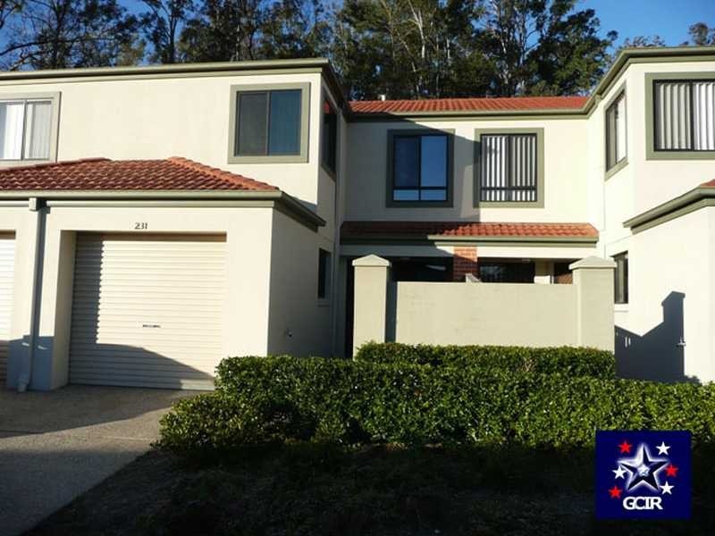 63/220 Christine Avenue, Burleigh Waters QLD 4220
