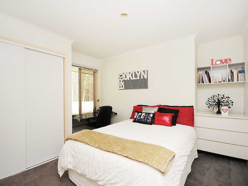 18 Matthew Close, Burleigh Heads QLD 4220