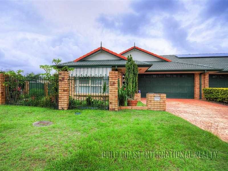 1/11 Massachusetts Ave, Varsity Lakes QLD 4227