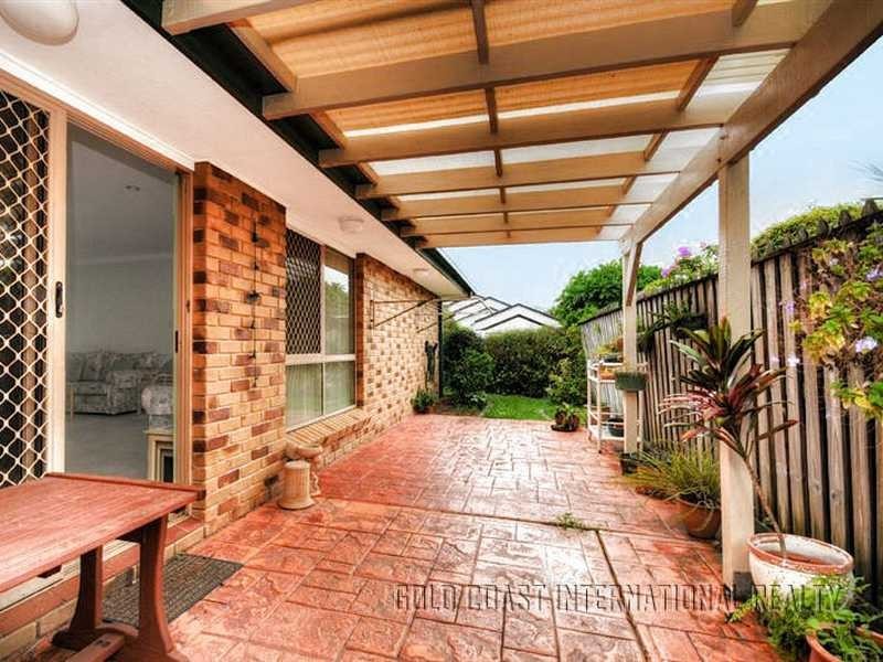 1/11 Massachusetts Ave, Varsity Lakes QLD 4227