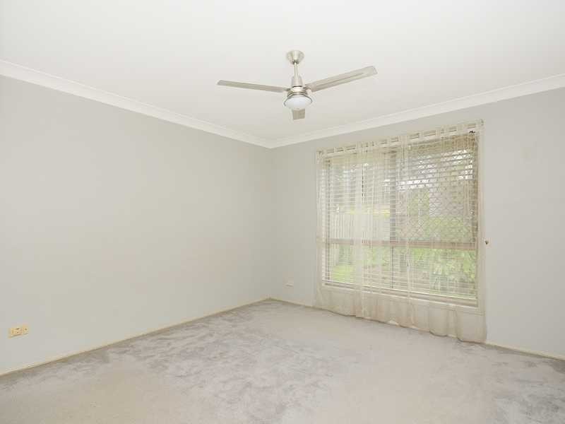 1/18 Montezuma Drive, Burleigh Waters QLD 4220