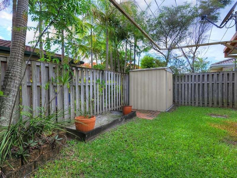 1/18 Montezuma Drive, Burleigh Waters QLD 4220
