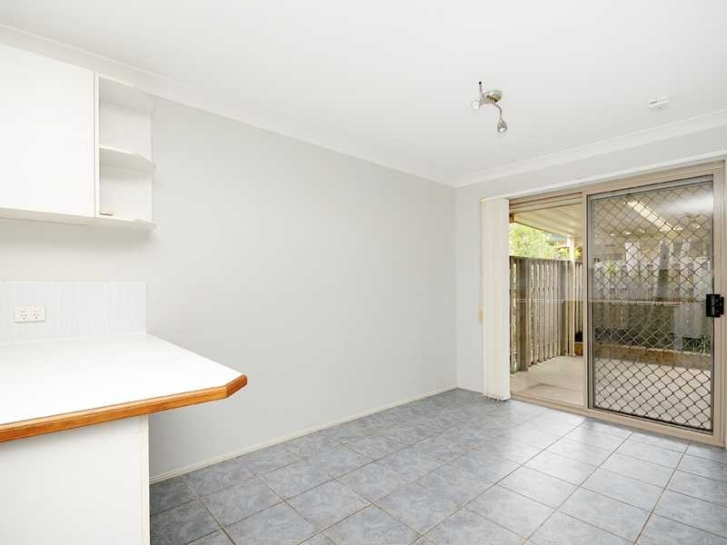 1/18 Montezuma Drive, Burleigh Waters QLD 4220